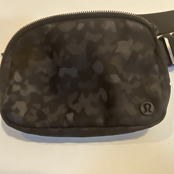 lululemon athletica Handbags - Lululemon Camo Everywhere Belt Bag